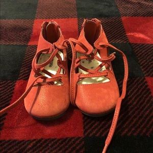 Size 7 toddler shoes